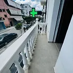 Kristian Apartament *
