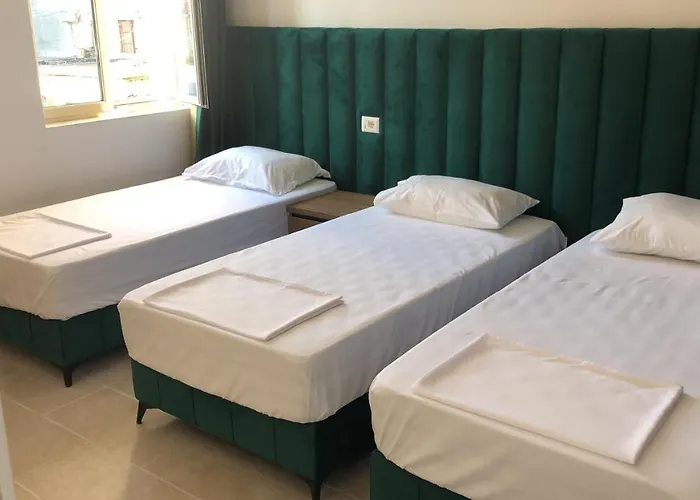 Kristian * 培拉特